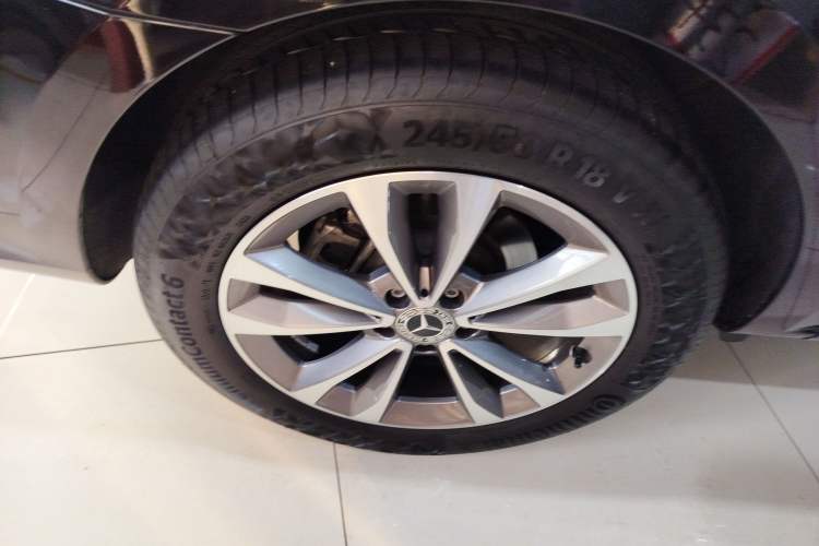 Used Mercedes-Benz V-Class 2022 V 260 Avantgarde Edition
