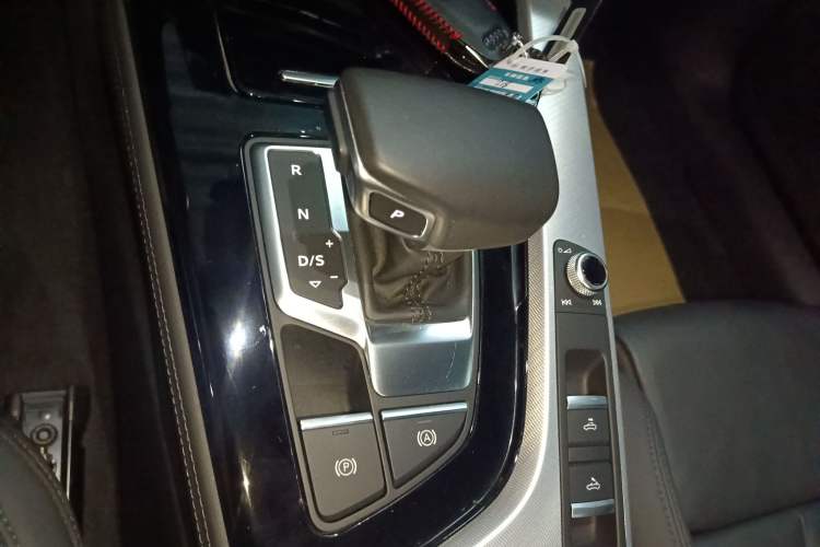 Used Audi A5 2022 Cabriolet 40 TFSI Fashion Dynamic Model