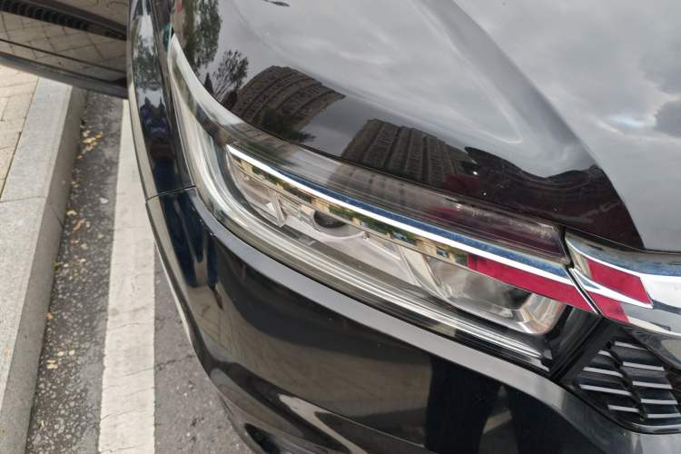 Used Honda Avancier 2019 240TURBO Two-Wheel Drive Elite Edition Right Front Headlight