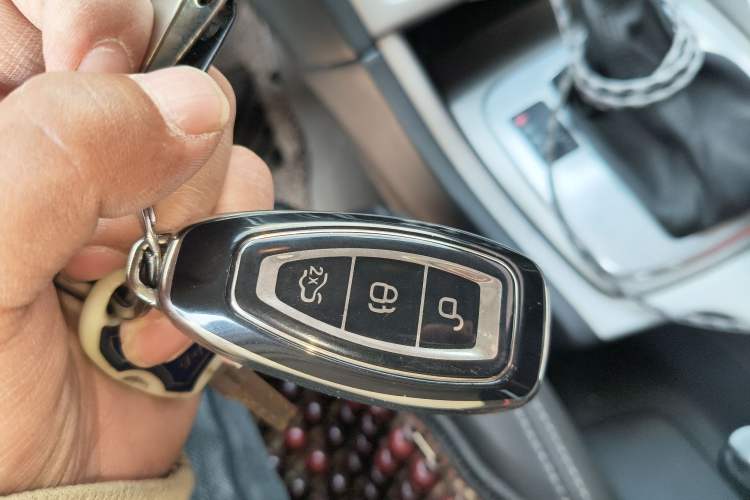 Used Ford Mondeo 2010 2.3L Luxury Sport Edition