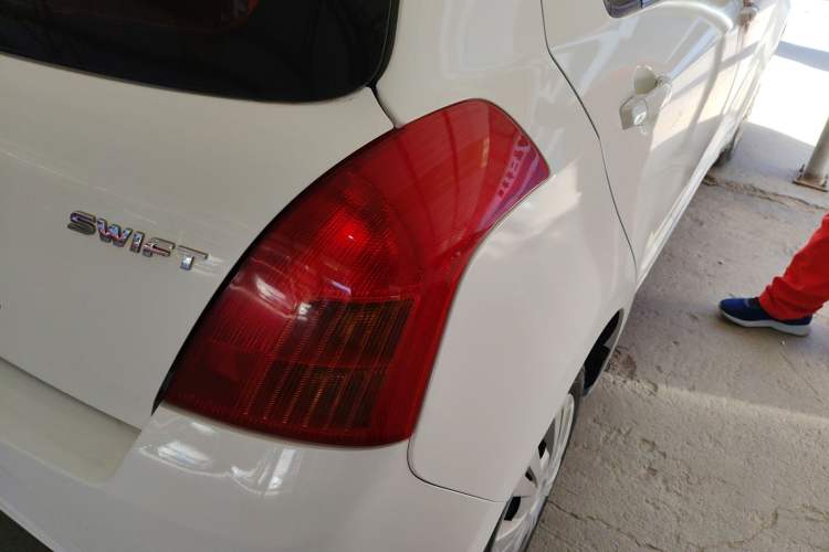 Used Suzuki Swift 2014 1.3L Manual Standard Edition