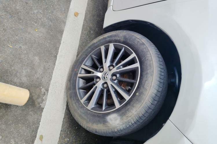 Used Toyota Levin 2014 1.6G CVT Elite Edition Right Front Wheel Hub