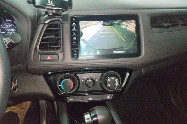 Used Honda Vezel 2020 1.5L CVT Pioneer Edition Audio And AC Panel