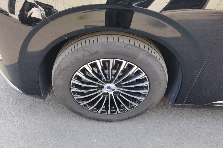 Used Denza D9 2024 DM-i 1050 Luxury Model