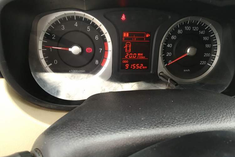 Used Venucia R50 2015 1.6L Manual Fashion Edition