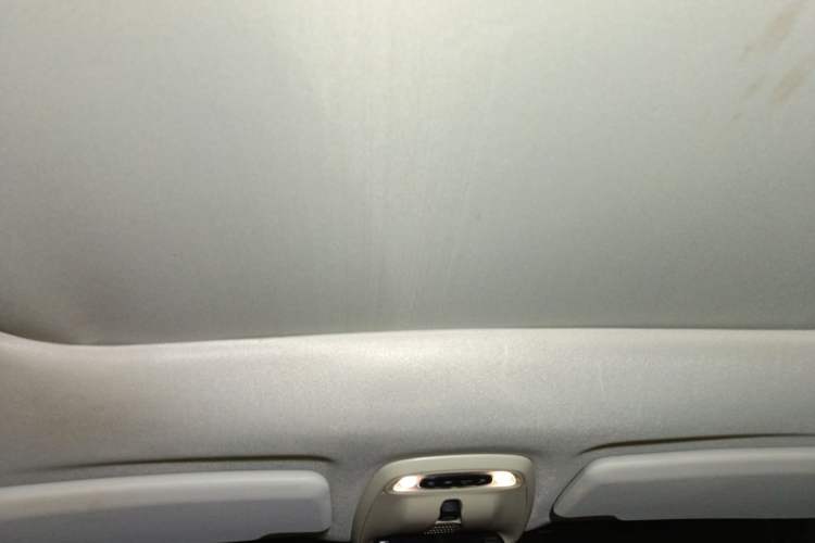 Used Volvo V40 2013 2.0T Zhiyi Edition