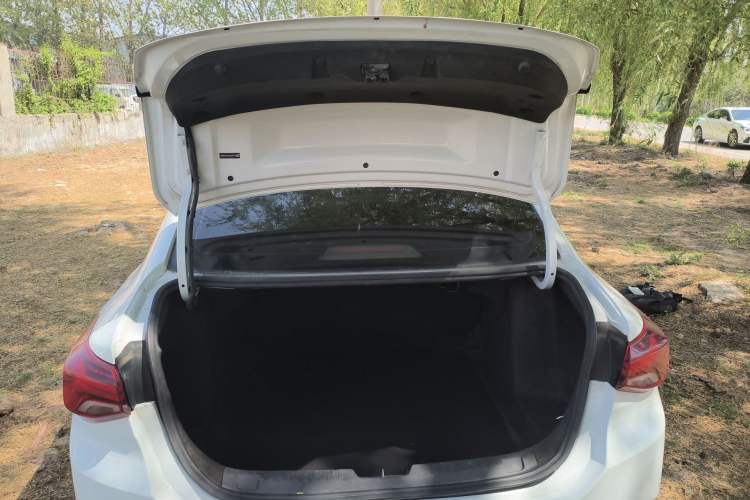 Used Chevrolet Cavalier 2020 Redline 325T Automatic Xinshang Edition China VI Standard
