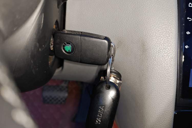 Used Skoda Superb 2012 1.8TSI Automatic Prestige Edition Vehicle Key