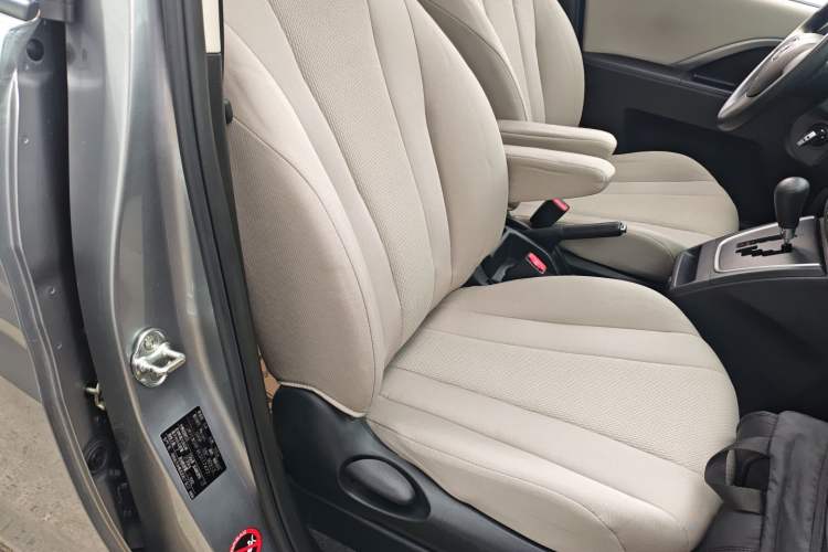 Used Mazda Mazda 5 2013 2.0L Automatic Comfort Edition
