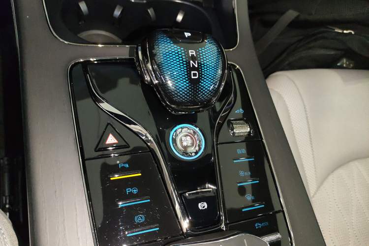 Used BYD Han 2025 EV Intelligent Driving Edition 701KM LiDAR Flagship Model