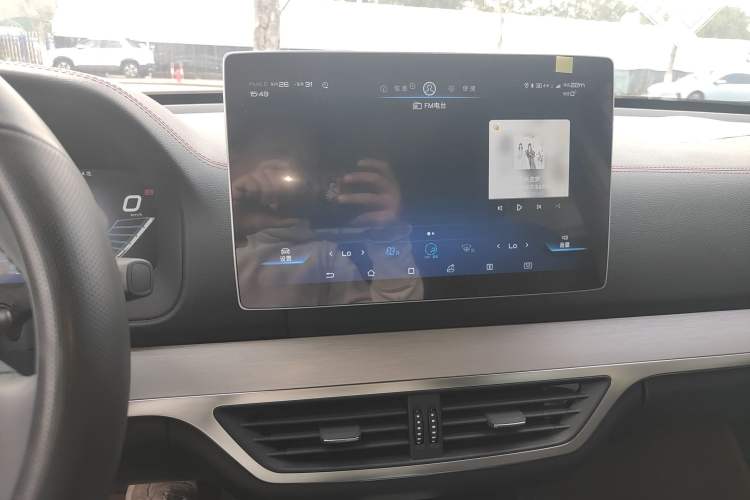 Used BYD Tang New Energy 2018 DM 2.0T All-Wheel Drive Smart Connectivity Luxury Model 7 Seats China V Emission Standard Audio And AC Panel