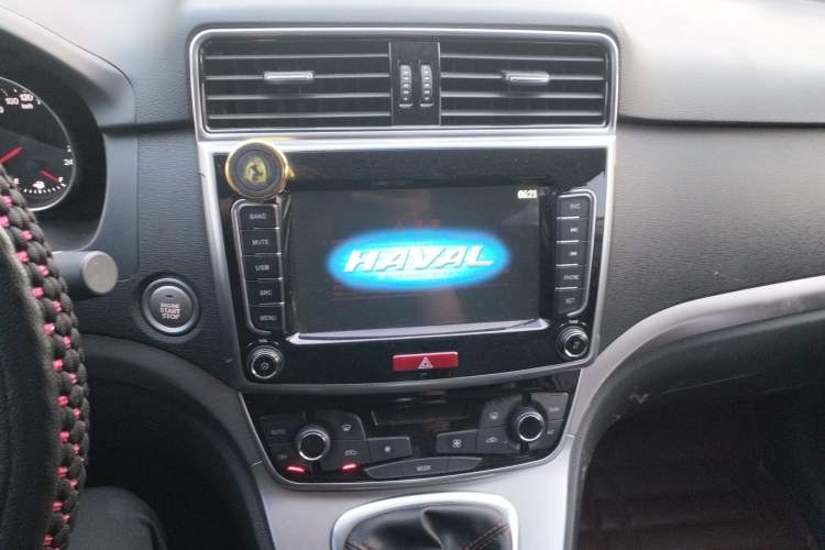 Used Haval M6 2019 1.5T Manual Two-Wheel Drive Urban Version China VI Standard Audio And AC Panel