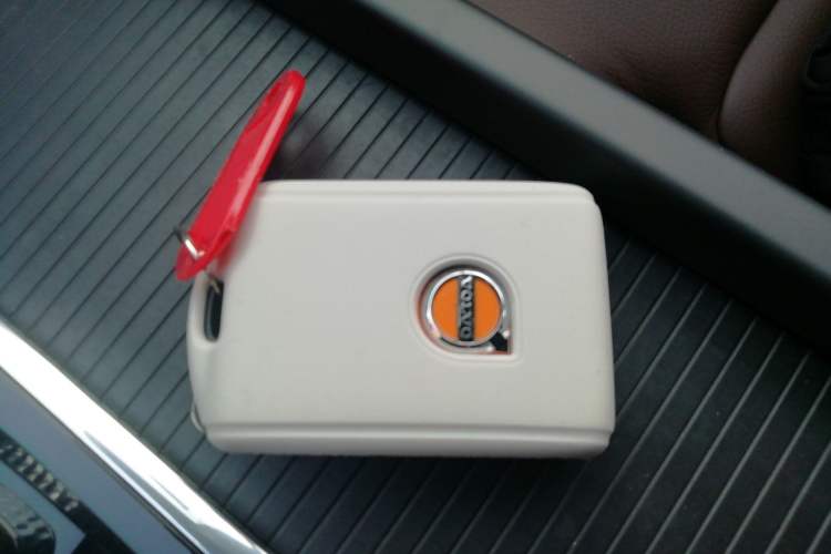 Used Volvo XC60 2024 B5 4x4 Smart Luxury Edition
