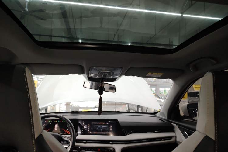 Used CHANGAN CS75 PLUS 2023 3rd Generation 1.5T Automatic Prestige Model
