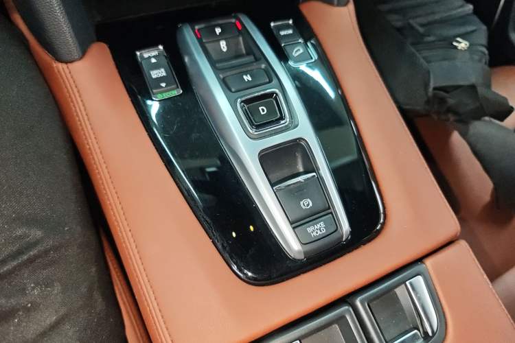 Used Honda UR-V 2020 370TURBO Four-Wheel Drive Prestige Edition
