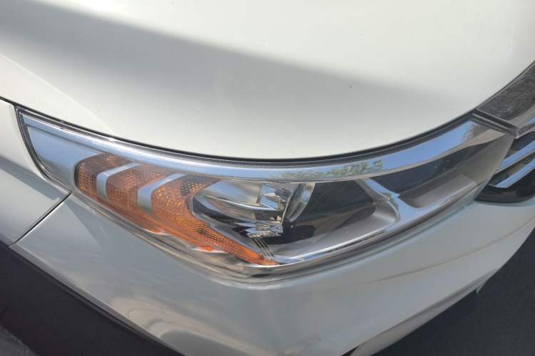 Used GAC Trumpchi GS4 2018 200T Manual Two-Wheel Drive Elite Edition Right Front Headlight