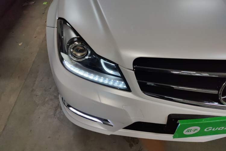 Used Mercedes-Benz C-Class 2011 C 200 Fashion Travel Edition
