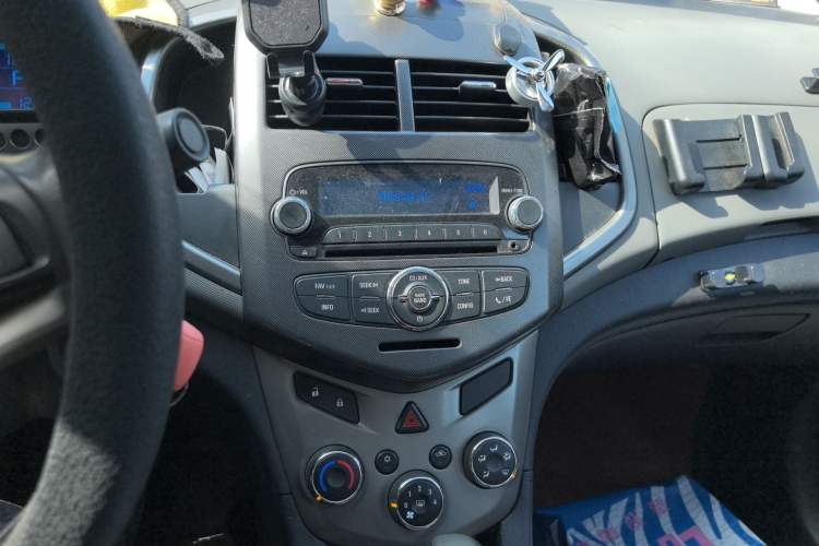 Used Chevrolet Aveo Sonic 2011 Sedan 1.6L Automatic SX
