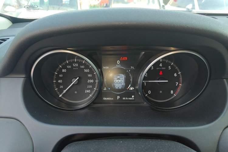 Used Land Rover Discovery Sport 2017 2.0T HSE Instrument Cluster