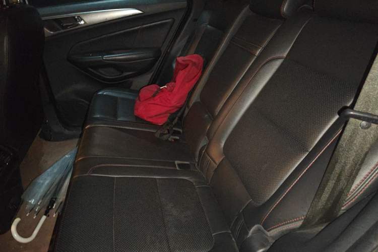 Used CHANGAN CS75 2015 1.8T Automatic 4x4 Elite Model China V Standard
