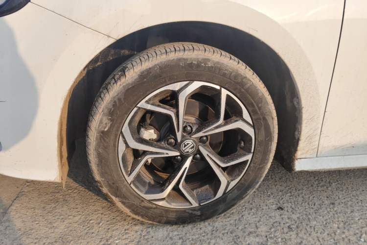 Used MG 5 2023 180 DVVT CVT Luxury Edition