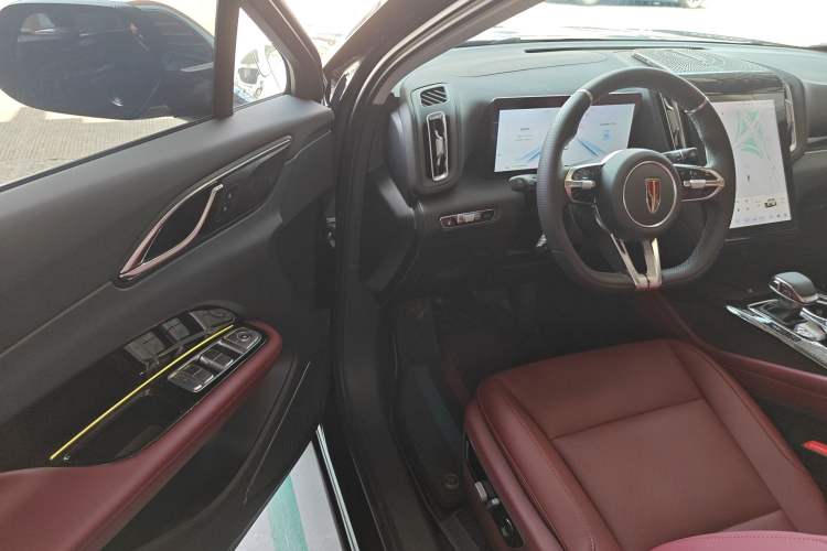 Used Hongqi HS3 PHEV 2025 Model 125km Jingwei 2 Millionth Anniversary Edition