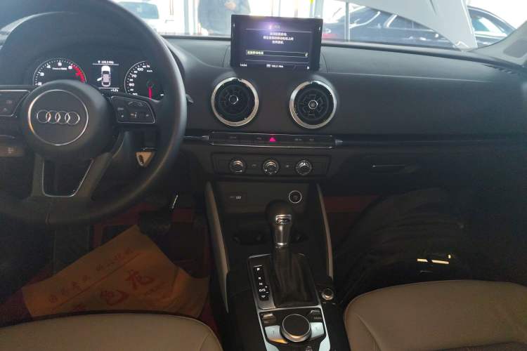 Used Audi A3 2020 Limousine 35 TFSI Fashion Edition China VI Emission Standard
