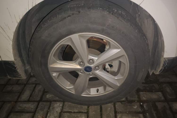 Used Ford Edge 2015 2.0T GTDi Two-Wheel-Drive Elite Edition
