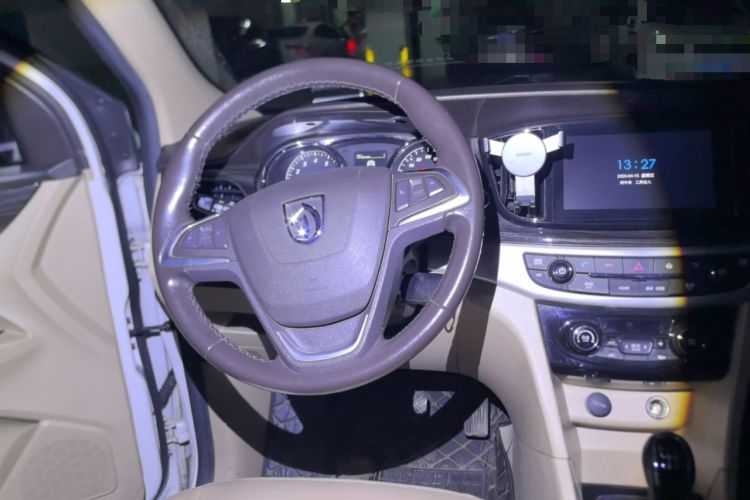 Used Baojun 730 2016 1.5T Manual Luxury Edition 7 Seats
