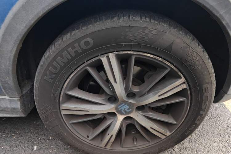 Used BYD Yuan New Energy 2018 EV360 Smart Connected Cool Model