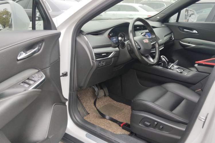 Used Cadillac XT4 2020 28T Two-Wheel-Drive Leading Version