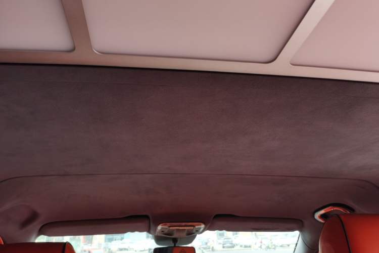 Used Mercedes-Benz Vito 2023 2.0T Elite Version 7 Seats Headliner