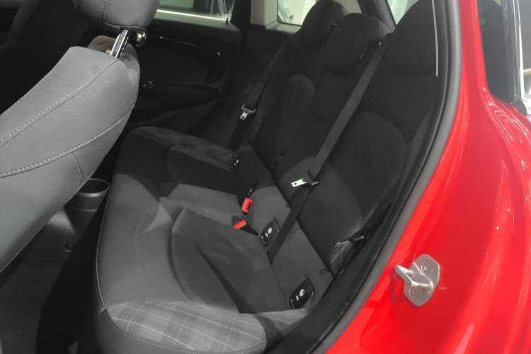 Used MINI 2019 1.5T COOPER Classic Edition Five-Door Version Left Rear Seat