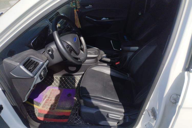 Used Ford Escort 2015 1.5L Automatic Fashion Model
