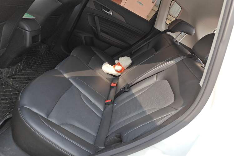 Used CHANGAN CS35PLUS 2022 1.6L CVT Elite Edition
