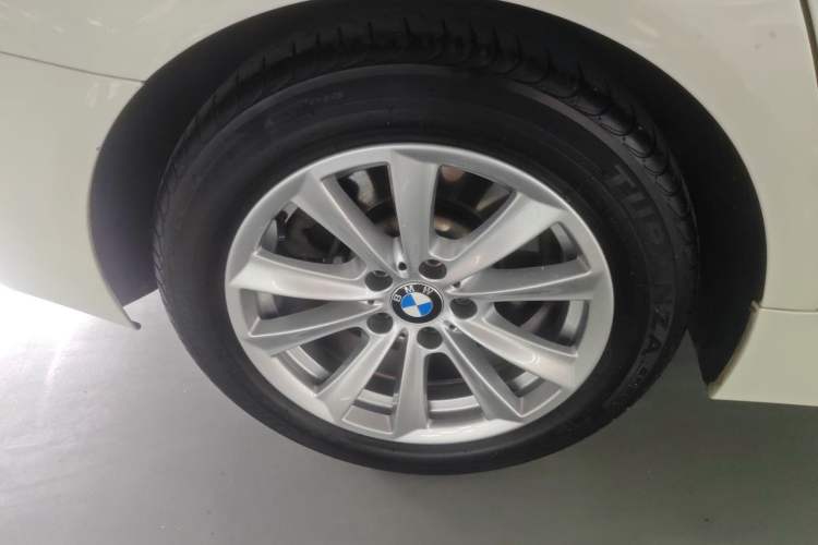 Used BMW 5 Series 2014 520i Touring Edition
