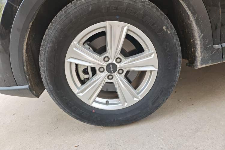 Used JETOUR X70S 2022 1.5T Manual Fanghua Edition 7 Seats Left Front Wheel Hub