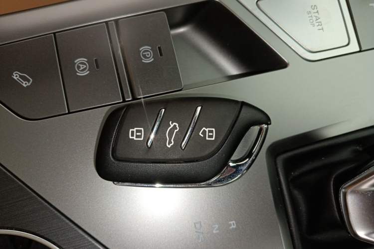 Used Roewe RX5 2023 1.5T Luxury Sliding-Screen Version