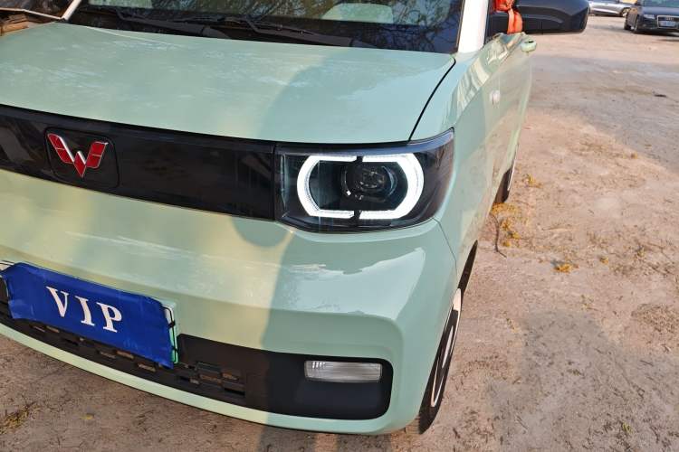 Used Wuling Hongguang MINIEV 2021 Macaron Premium Model – Lithium Iron Phosphate Left Front Headlight