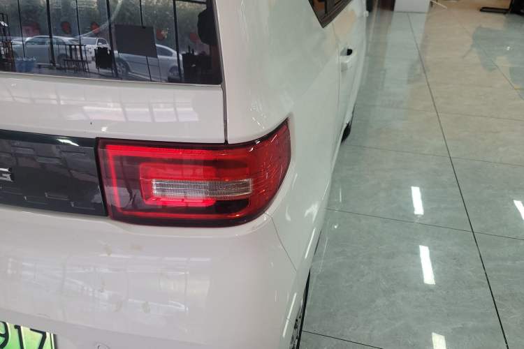 Used Wuling Hongguang MINIEV 2020 Enjoyment Model Lithium Iron Phosphate Right Rear Taillight