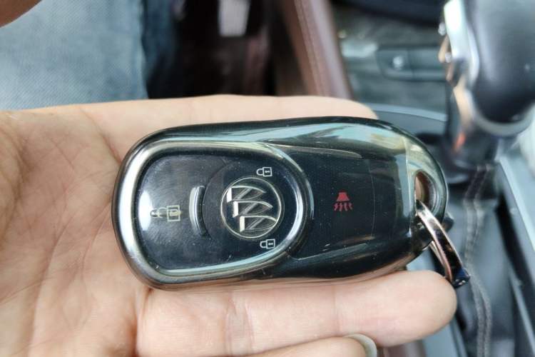 Used Buick Envision 2016 20T Two-Wheel-Drive Elite Model
