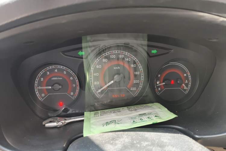 Used Soueast V3 Lingyue 2014 1.5L Manual Entry-Level Version Instrument Cluster