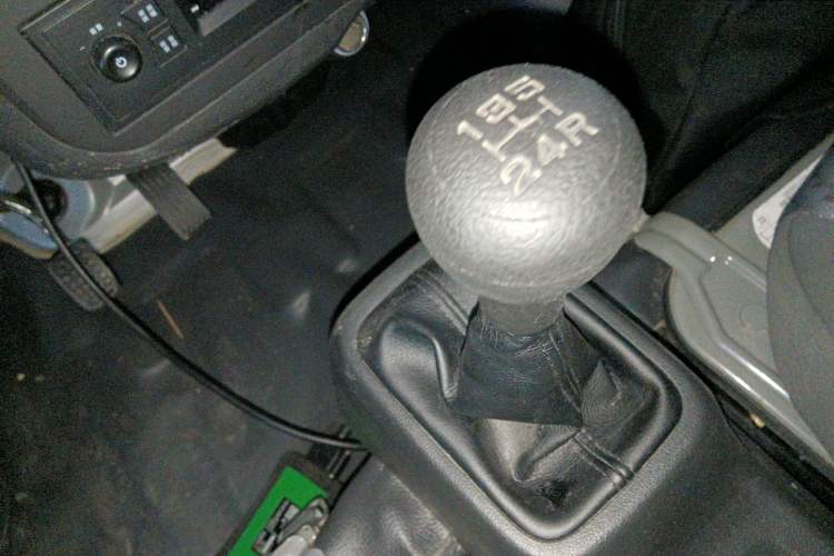 Used Wuling Zhiguang 2023 1.5L Utility Version with Enclosed Windows 2 Seats