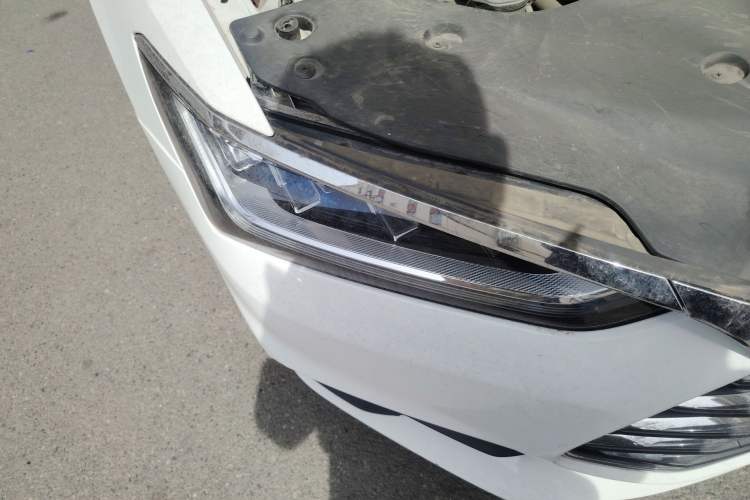 Used BYD Qin Pro 2018 1.5L Manual SmartConnect Sharp Edition Right Front Headlight