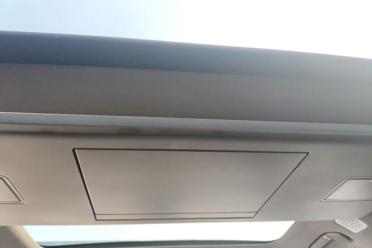 Used Denza N9 2025 Flagship Model
