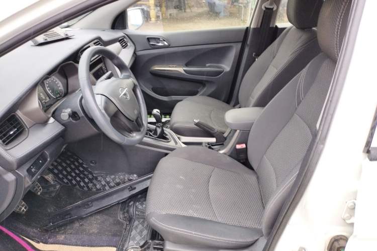 Used Haima M3 2016 1.5L Manual Fashion Edition