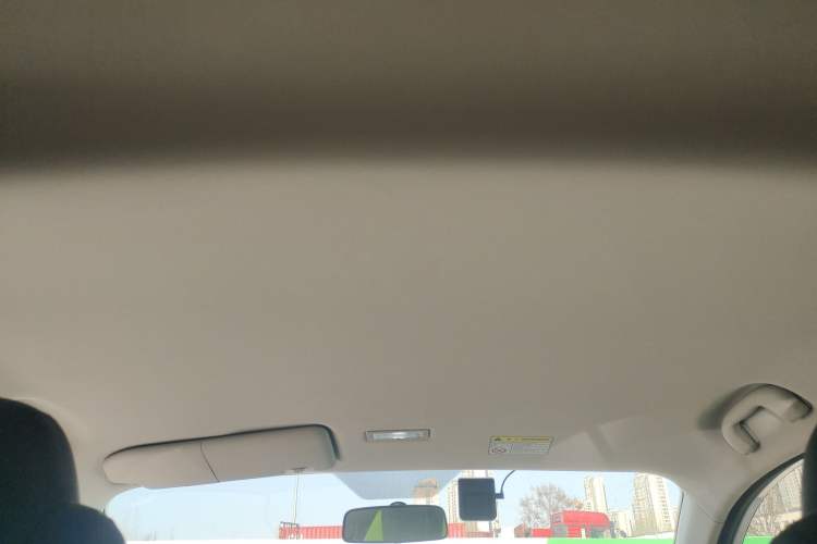 Used Roewe Clever 2021 302 km New Four-Seater Super-Efficient Version