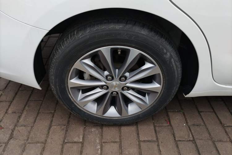 Used Chevrolet Monza 2022 320 Automatic Enjoyment Sunroof Version
