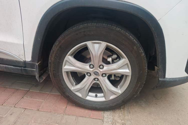 Used Bisu T5 2017 1.5T Manual Comfort Model Right Front Wheel Hub