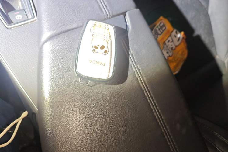 Used Toyota Avalon 2019 2.0L Luxury Edition China VI Standard
